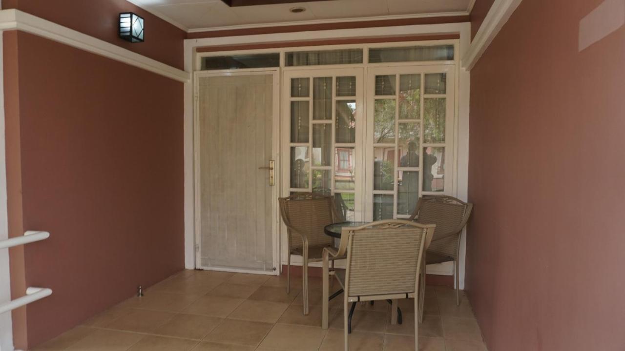 Diyar Villas Puncak M4/12 Exterior photo